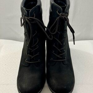 Women’s Timberland Tillston 6” Black Boot size 8